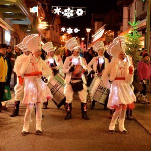 Les Elegents perform for new years week in morzine
