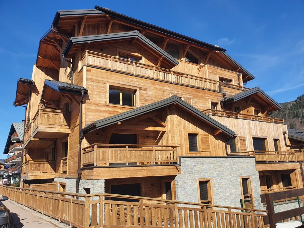 External photo of this central Morzine apartment