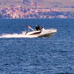 Motor Boat hire on the lake