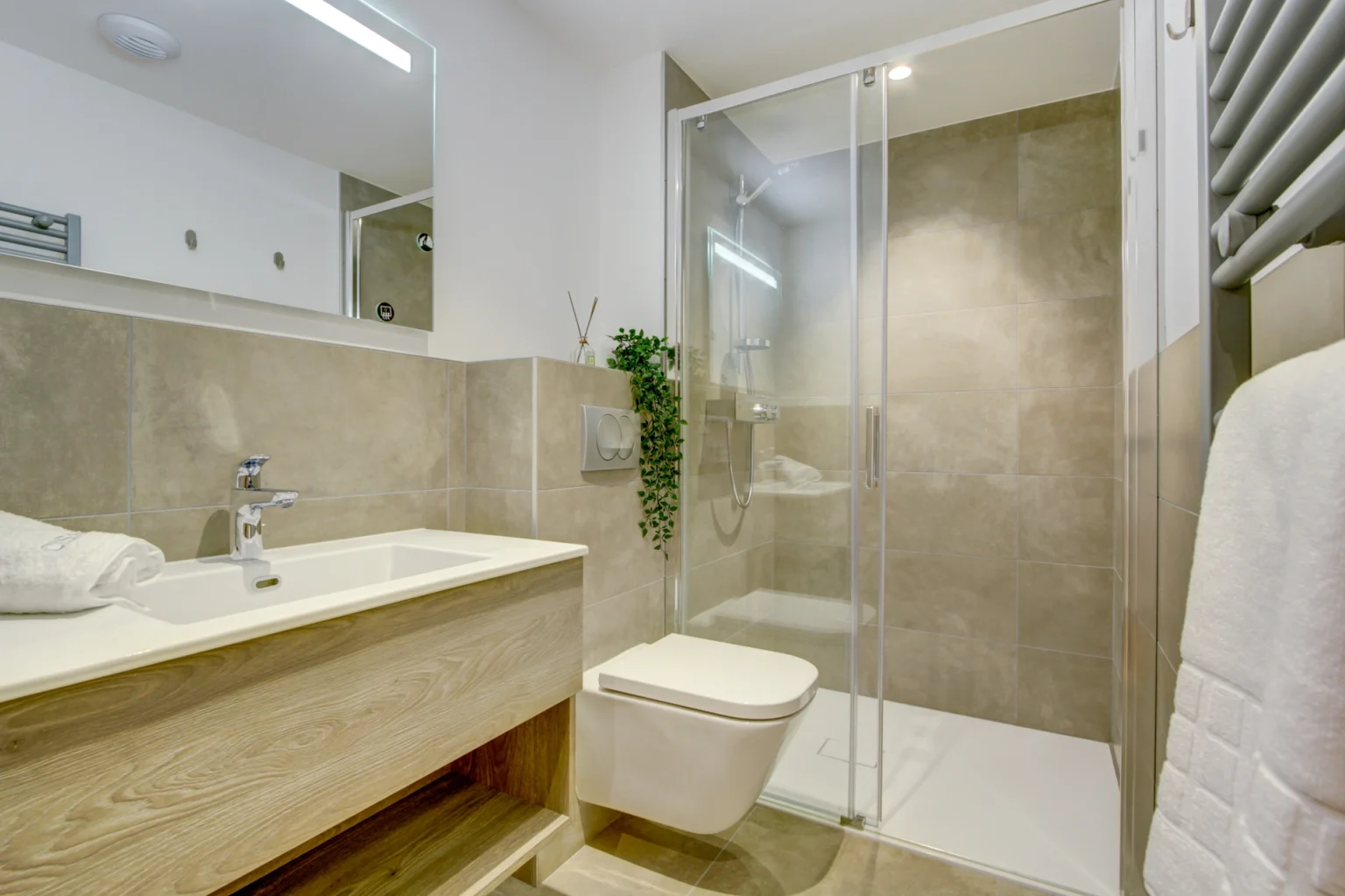 Cissac - Family Bathroom