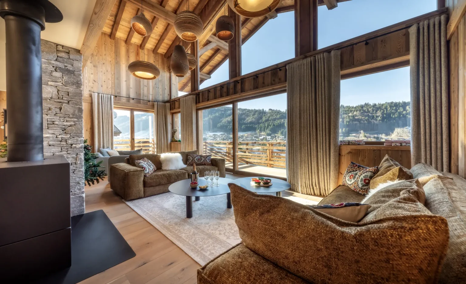 Elevation Alps - Living room with panoramic views