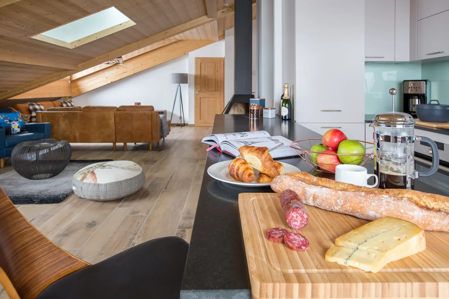 Alpine Penthouse - Kitchen Dining 1