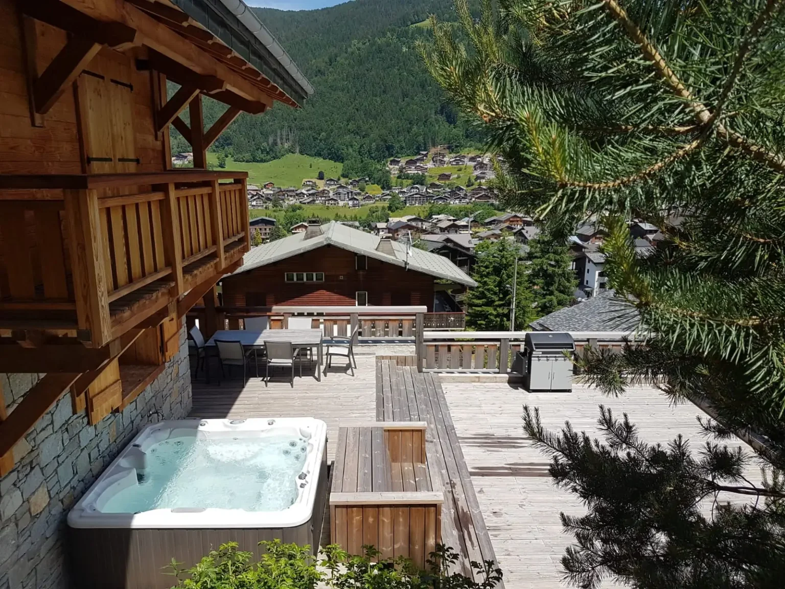 Elevation Alps - Altaka 1 - Summer Terrace View
