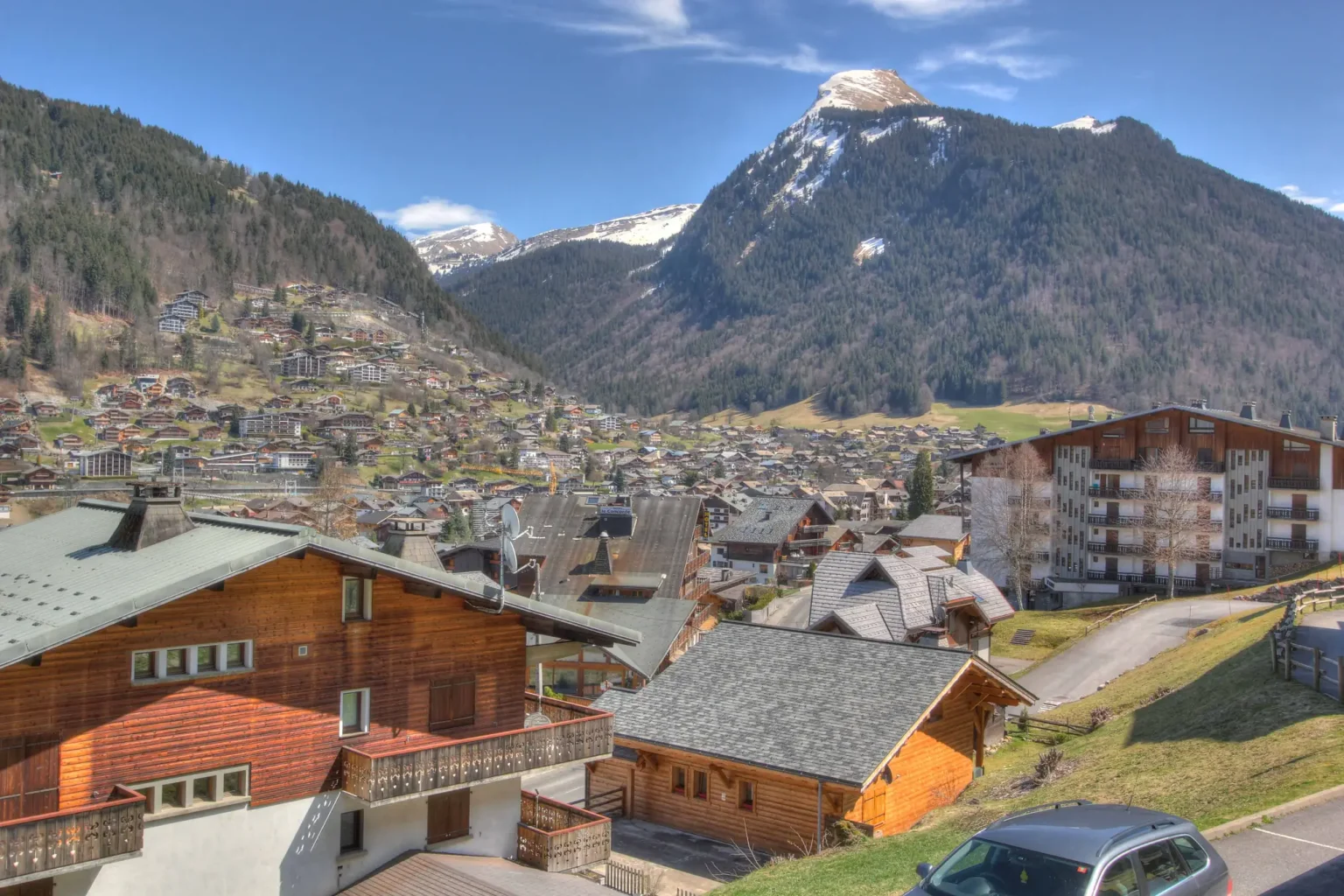 Chalet Gallery Image 7