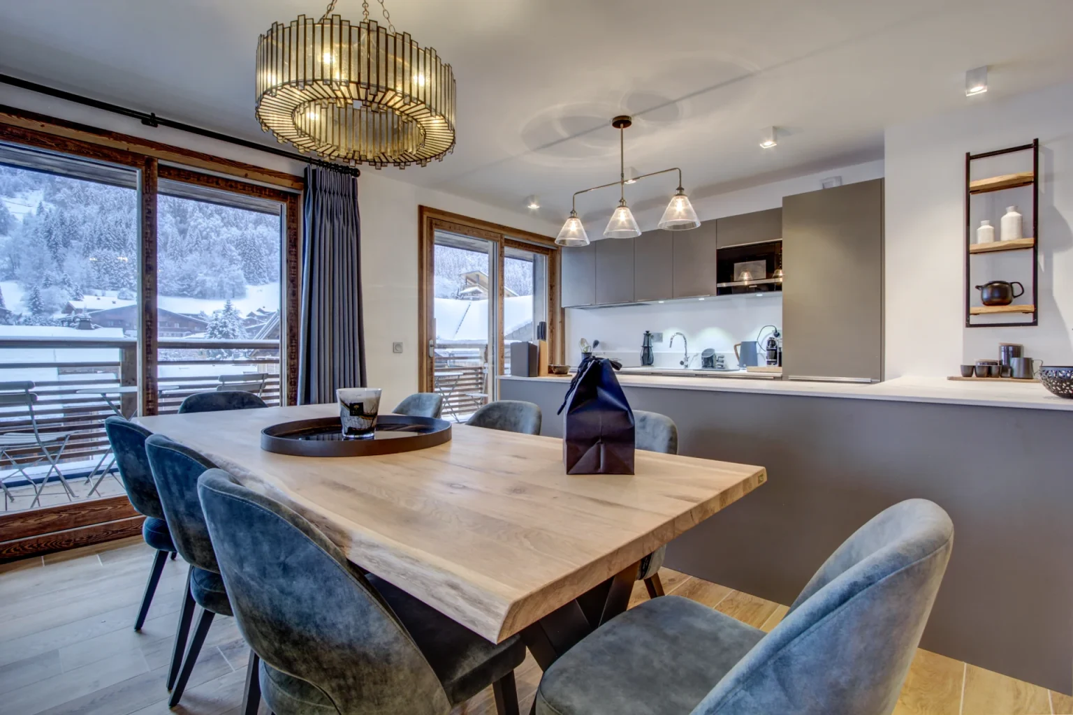 Bonheur - Dining & Kitchen