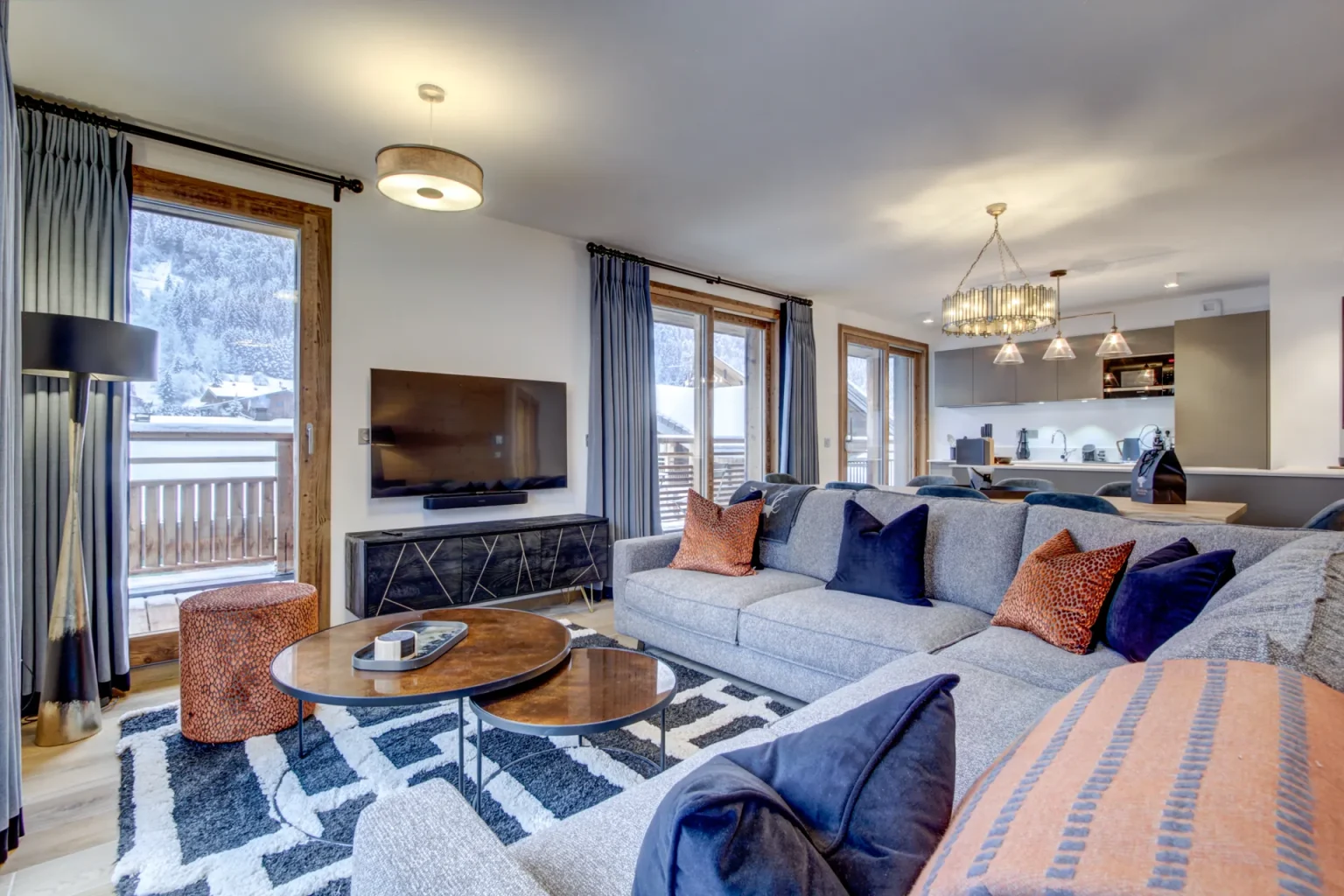Bonheur - Open Plan Living