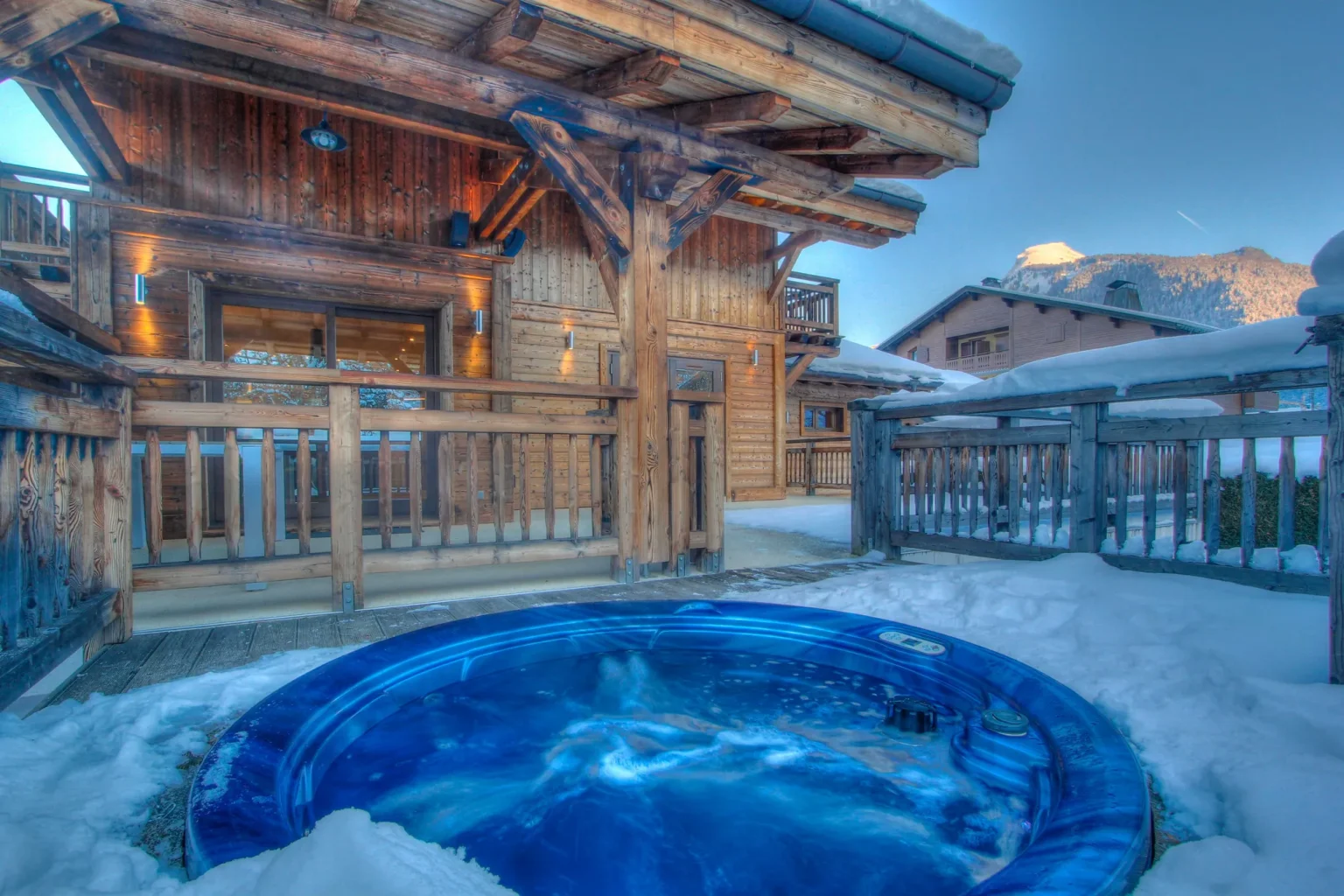 Elevation Alps - Chalet L'Anton - Hot Tub Twilight