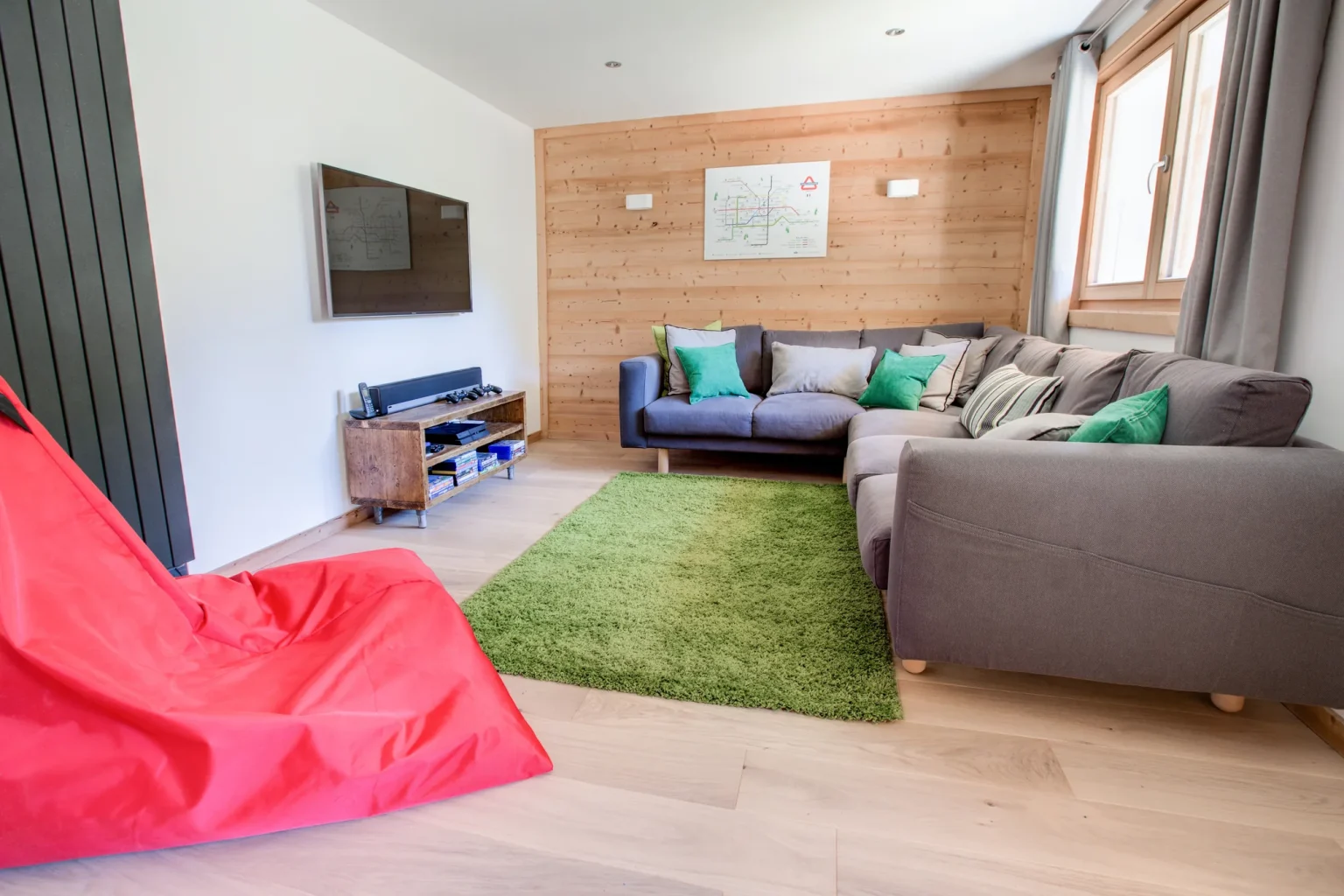 Chalet North Star - TV Room