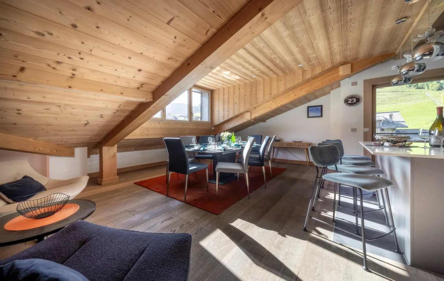 Papillon - Dining area