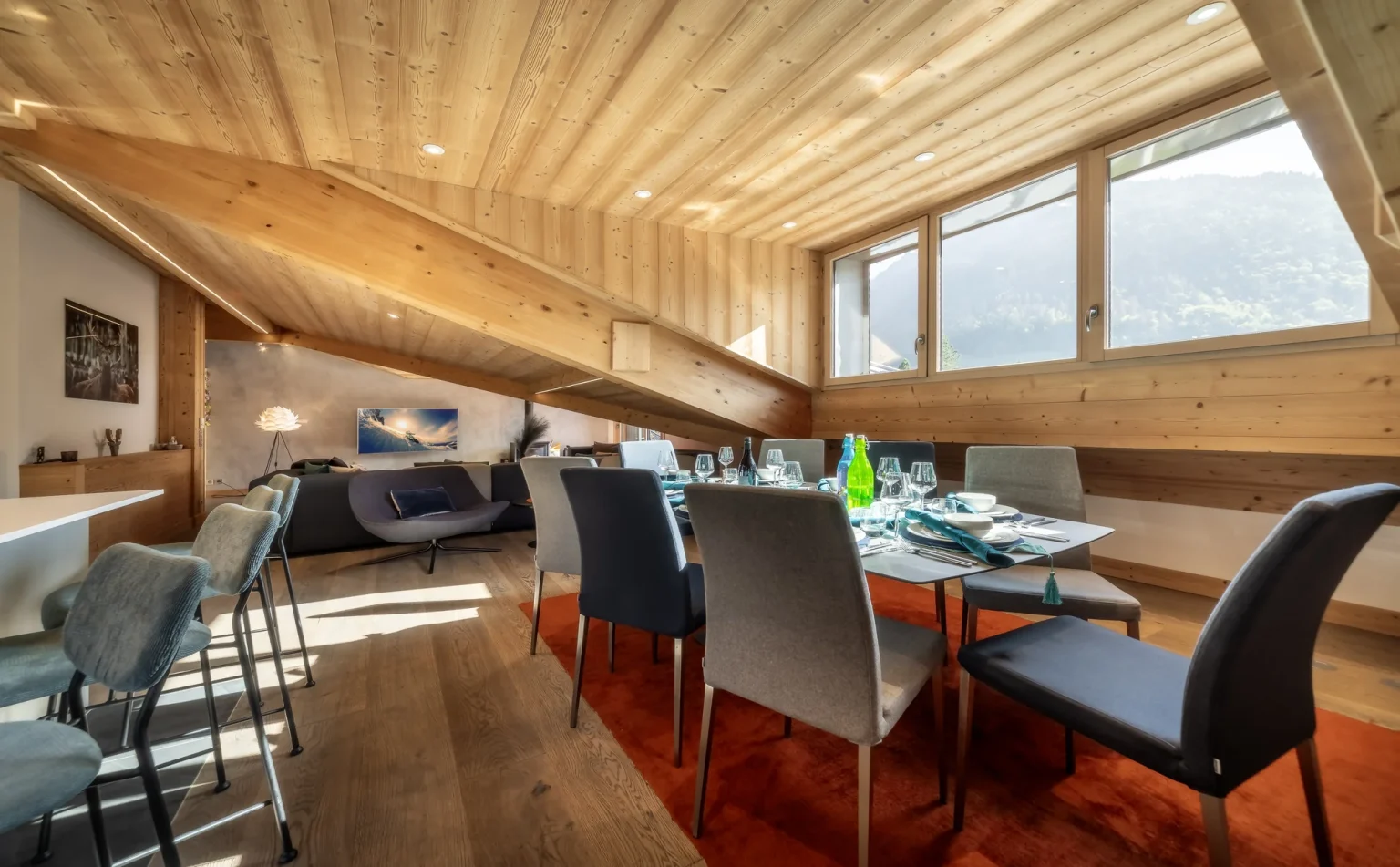 Papillon -Dining table