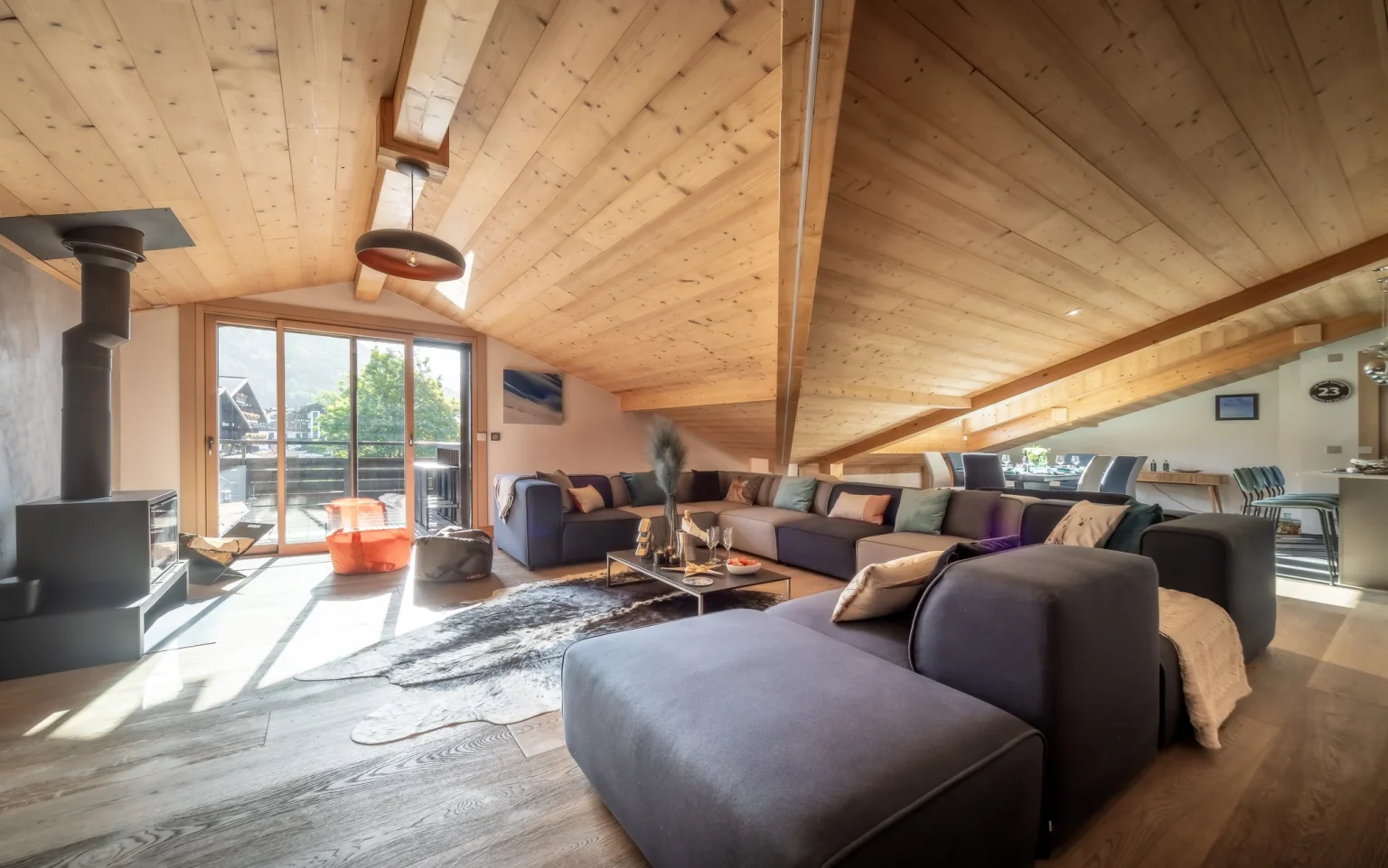 Papillon - Open plan living