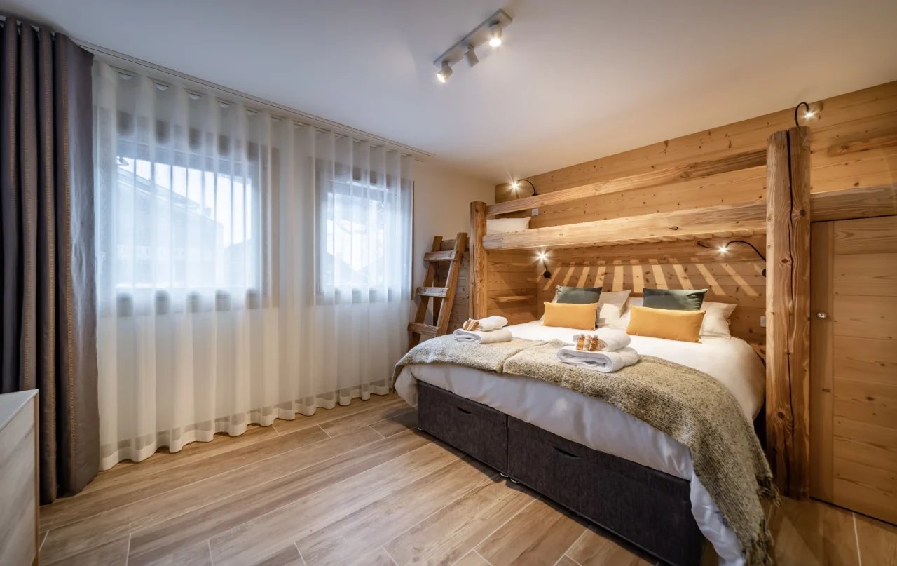 Penthouse 303 - Bedroom 1 (Family Room)