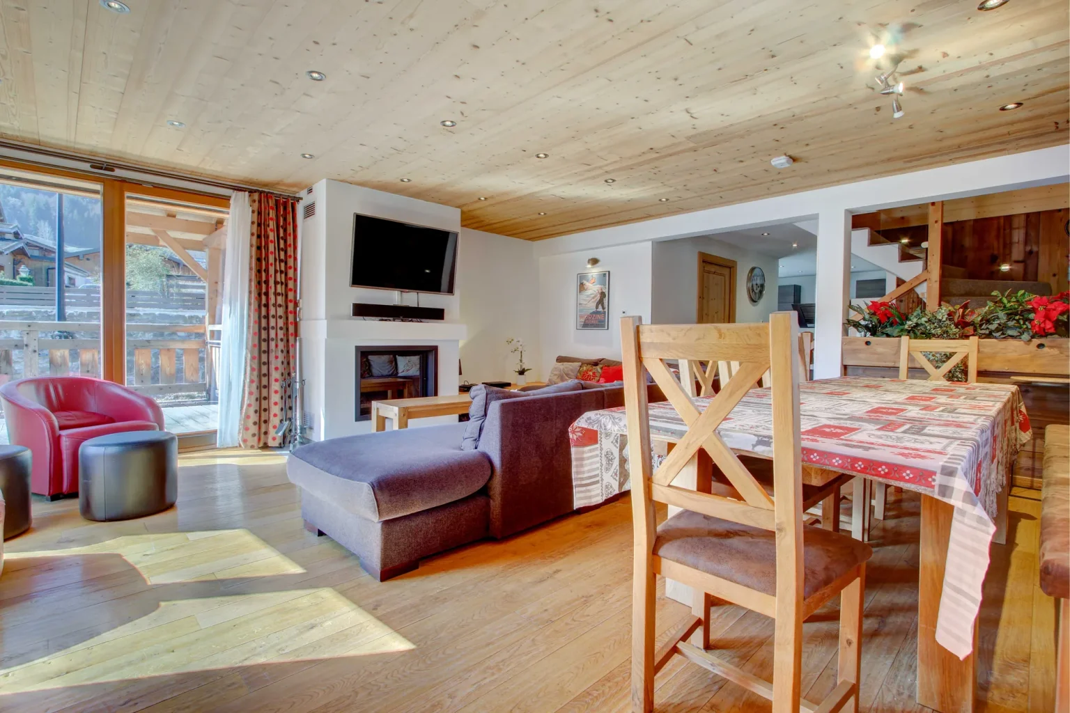 Chalet Gallery Image 2