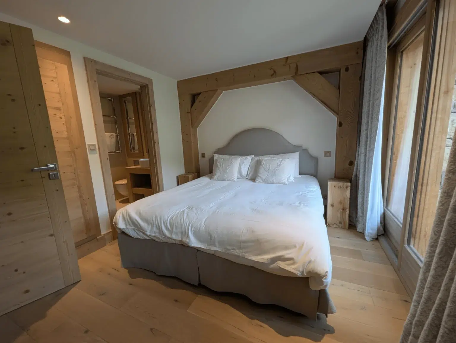 Chalet Gallery Image 5