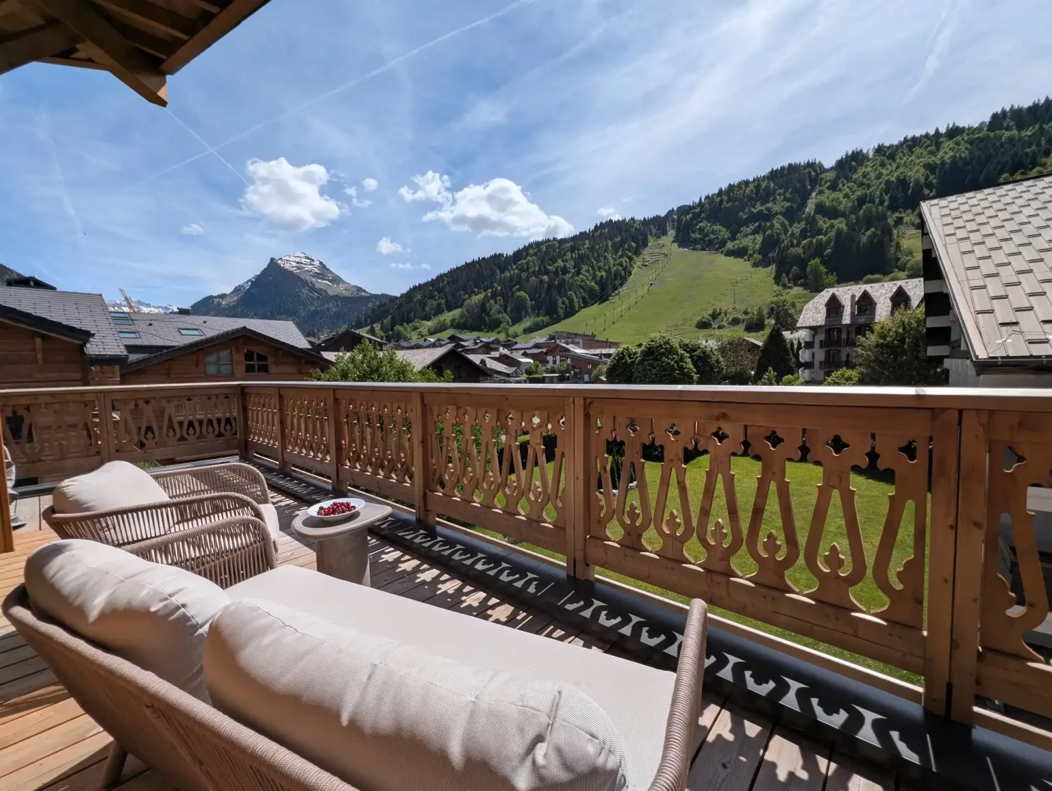 Elevation Alps - Penthouse Belle Combe - Balcony Lounge seating