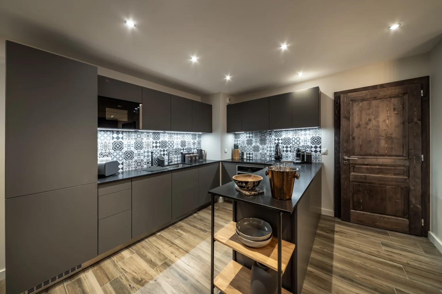 Elevation Alps Castor Kitchen