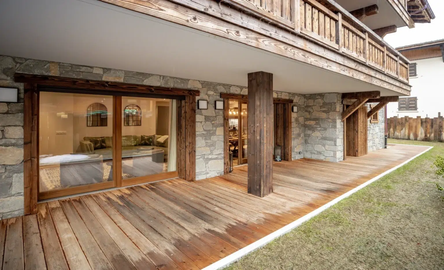 Elevation Alps Castor Terrace