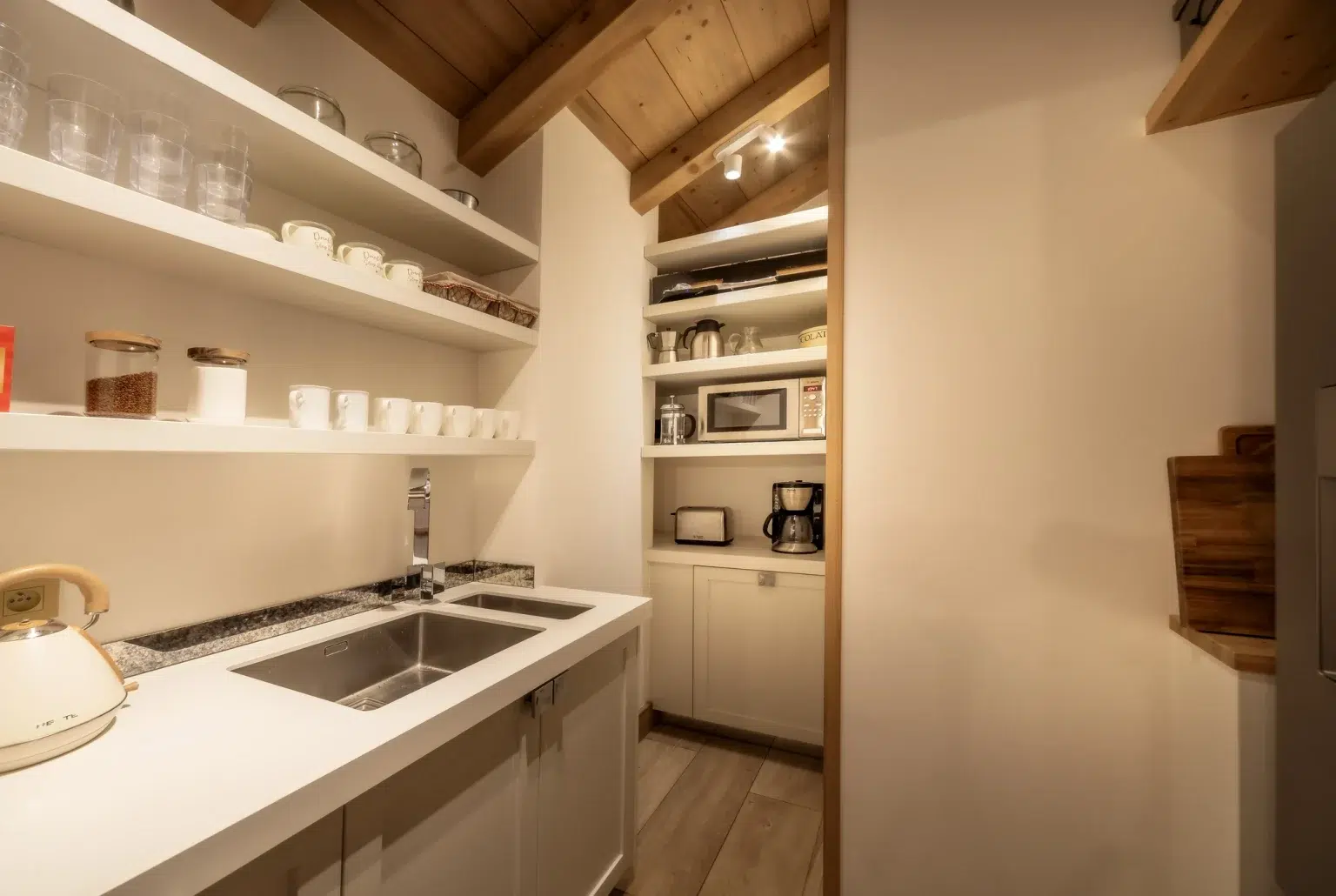 Chalet Gallery Image 9