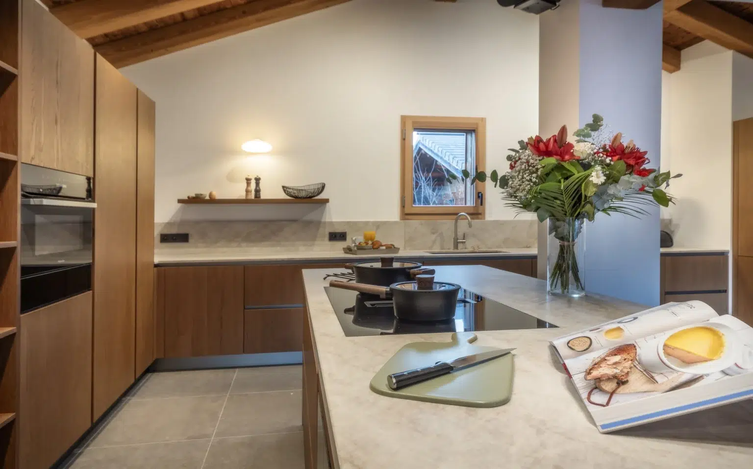 Elevation Alps - Snow Star Lodge - Kitchen