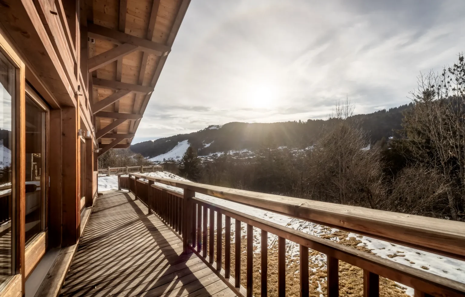 Elevation Alps- Chalet Sunnyside-balcony views of Pleney