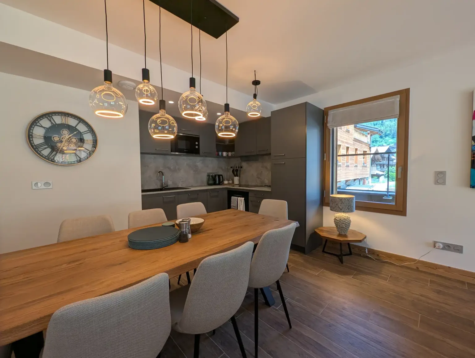 Elevation Alps - Clara - Dining