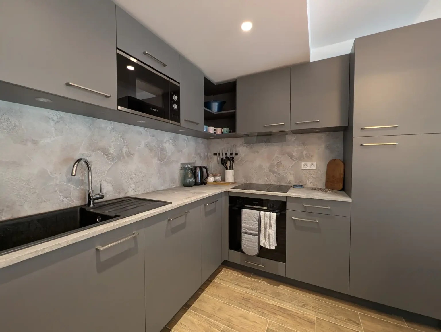 Elevation Alps - Clara - Kitchen