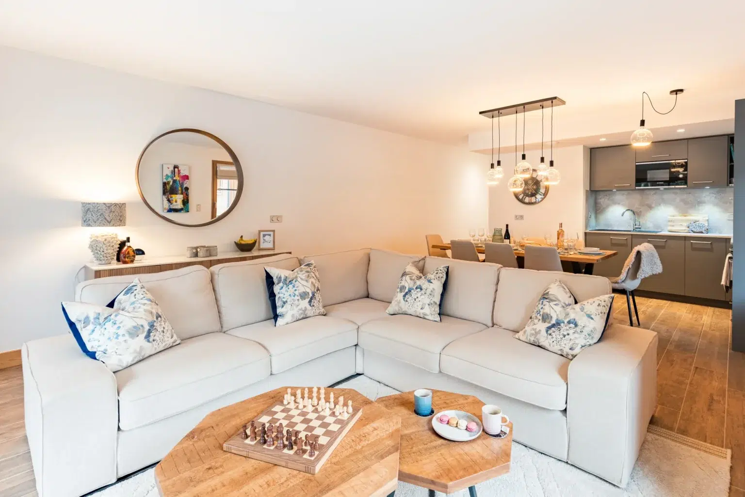 Chalet Gallery Image 4