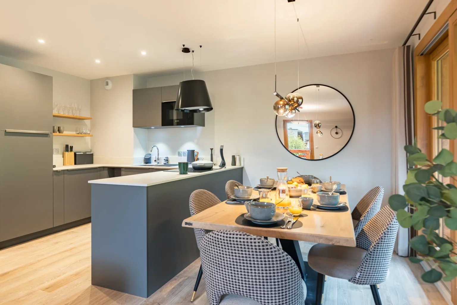 Chalet Gallery Image 6