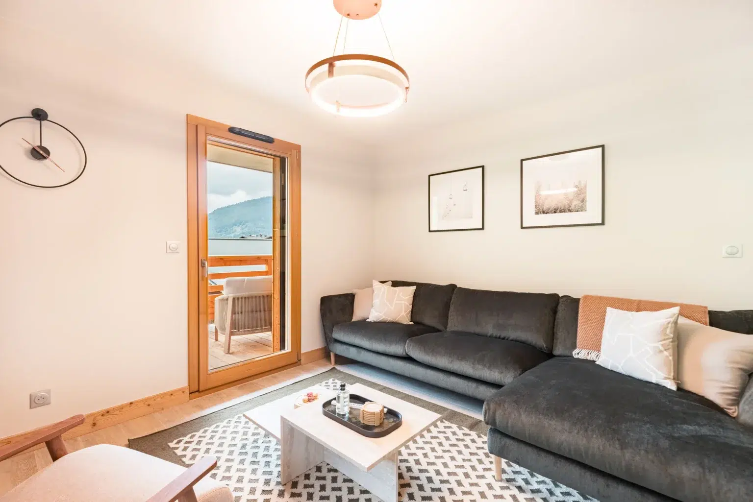 Chalet Gallery Image 4