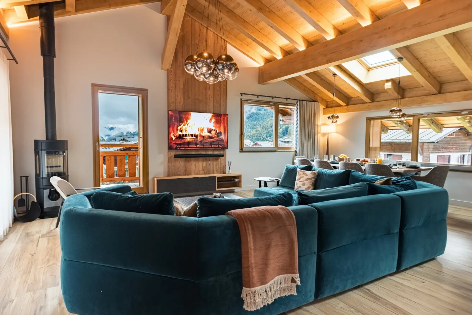Chalet Gallery Image 4