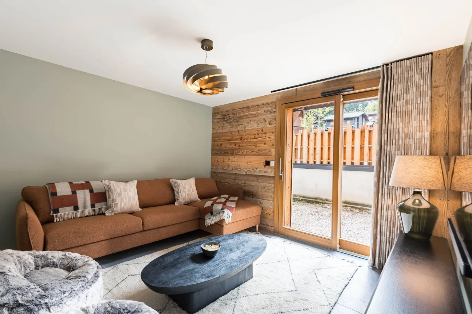 Chalet Gallery Image 6