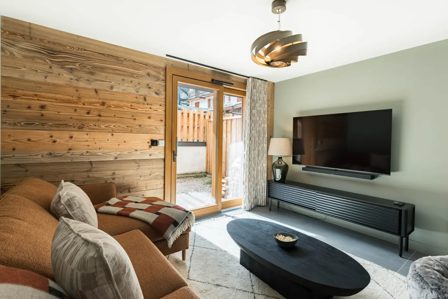 Chalet Gallery Image 5